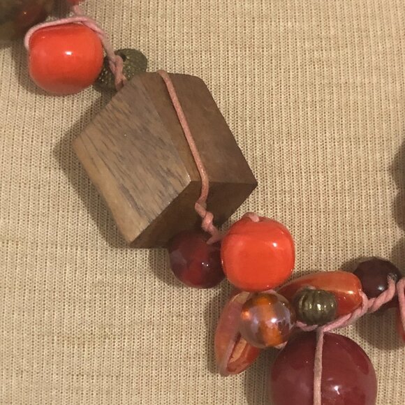 Womens Orange Bead & Wood Chunk Necklace. - Picture 3 of 5